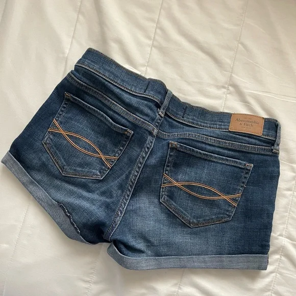 A&F Jean Short - Picture 2 of 2